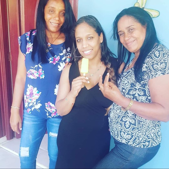 Meet your Posher, Perla - Picture 1 of 1